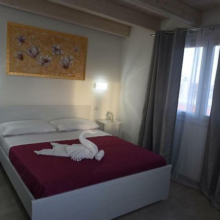 B&B Lady Jolanda Porto Cesareo Bagian luar foto