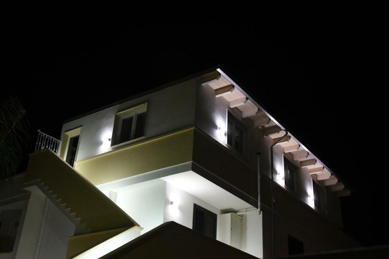 B&B Lady Jolanda Porto Cesareo Bagian luar foto