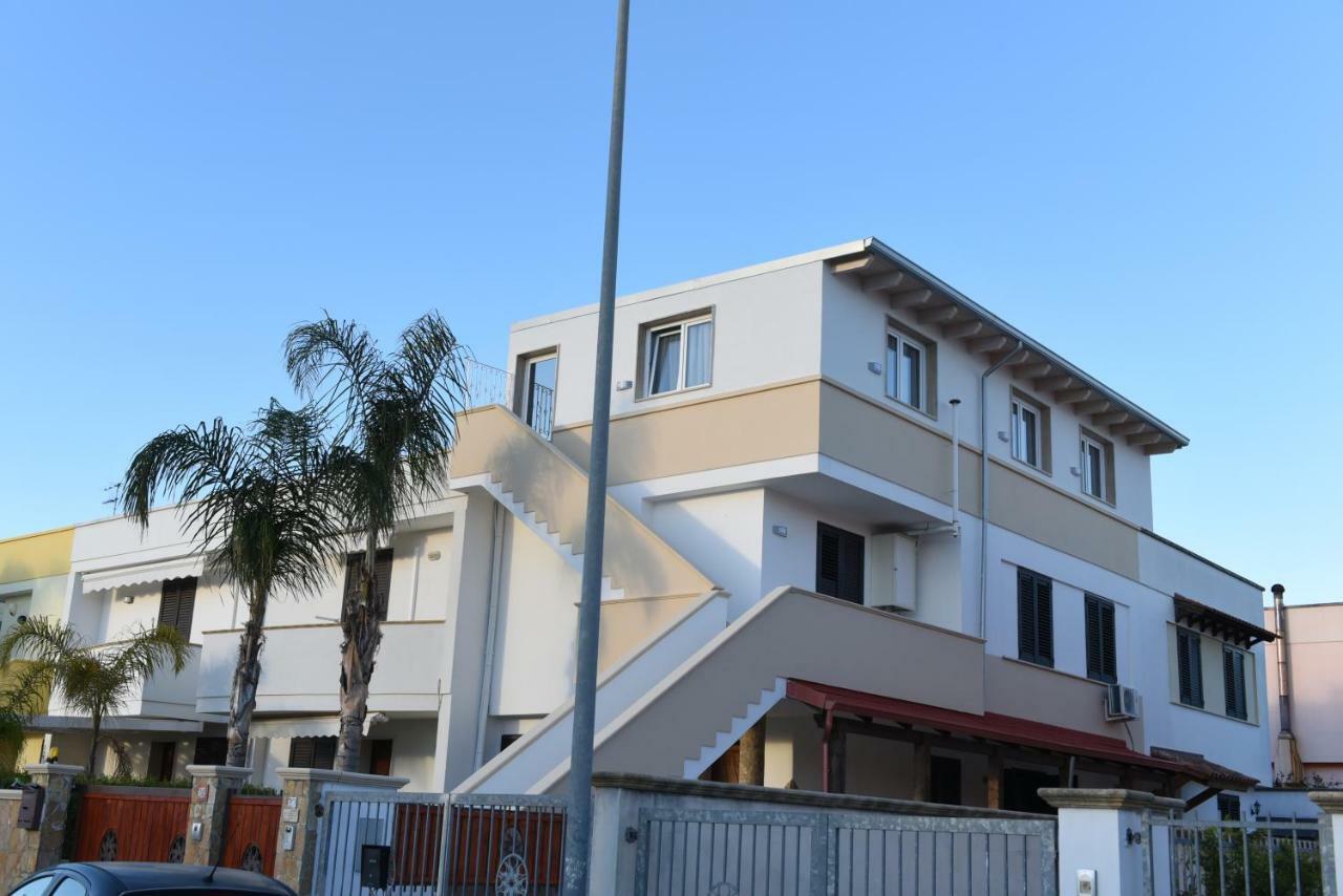 B&B Lady Jolanda Porto Cesareo Bagian luar foto