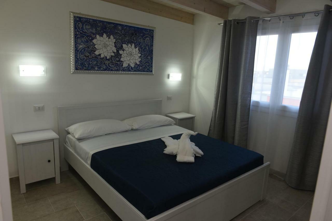 B&B Lady Jolanda Porto Cesareo Bagian luar foto