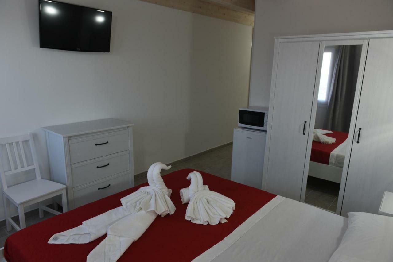 B&B Lady Jolanda Porto Cesareo Bagian luar foto