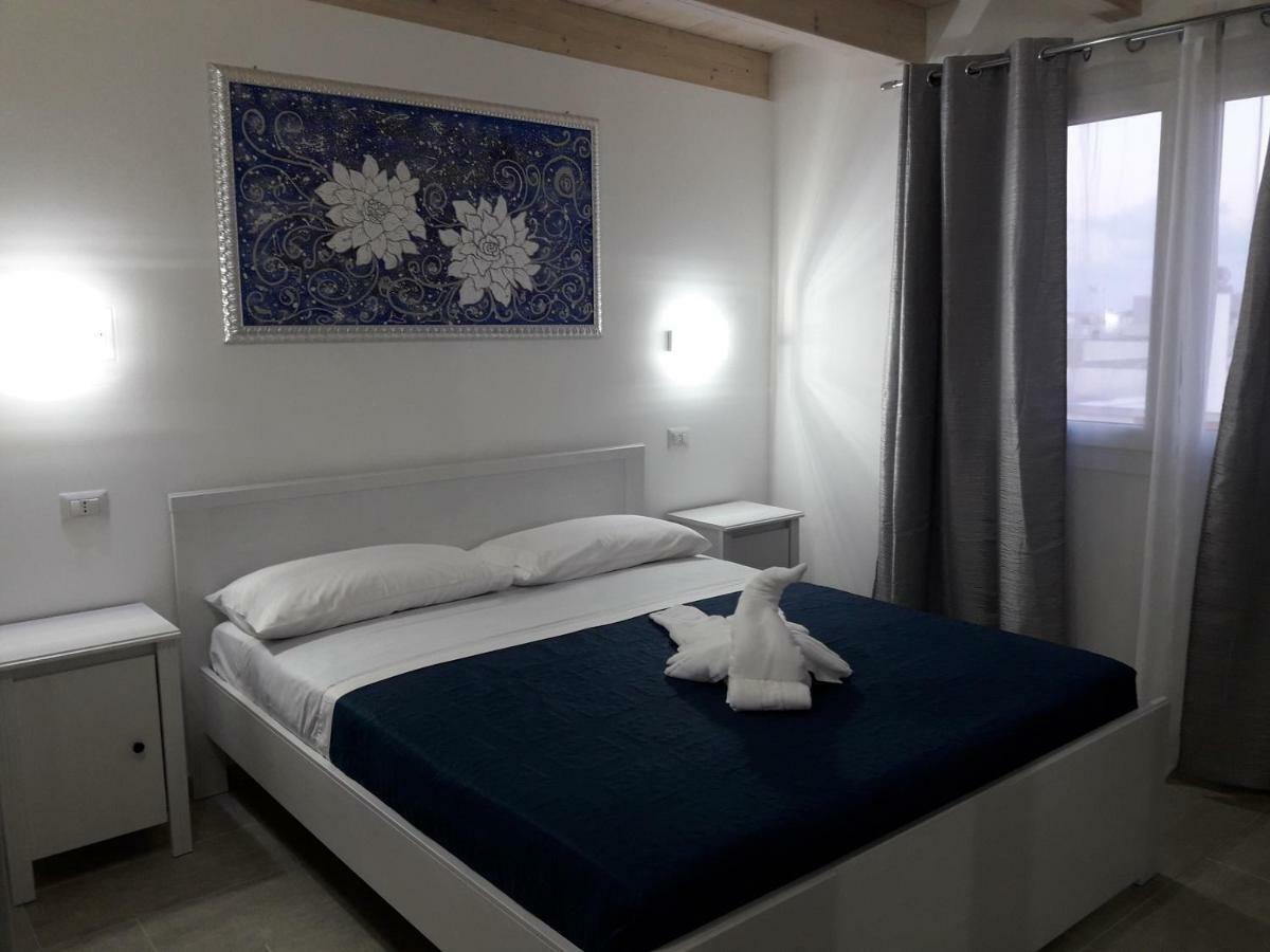 B&B Lady Jolanda Porto Cesareo Bagian luar foto