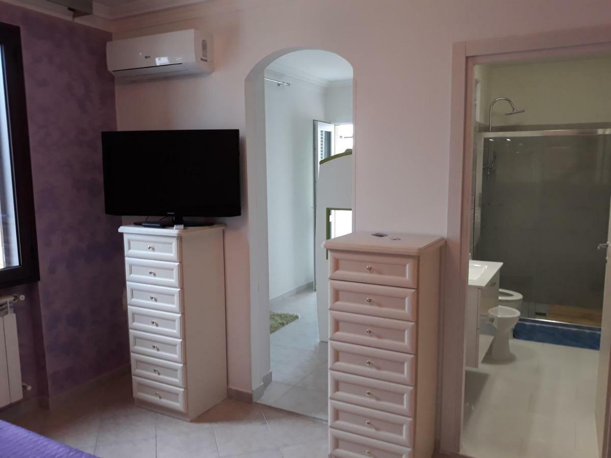 B&B Lady Jolanda Porto Cesareo Bagian luar foto